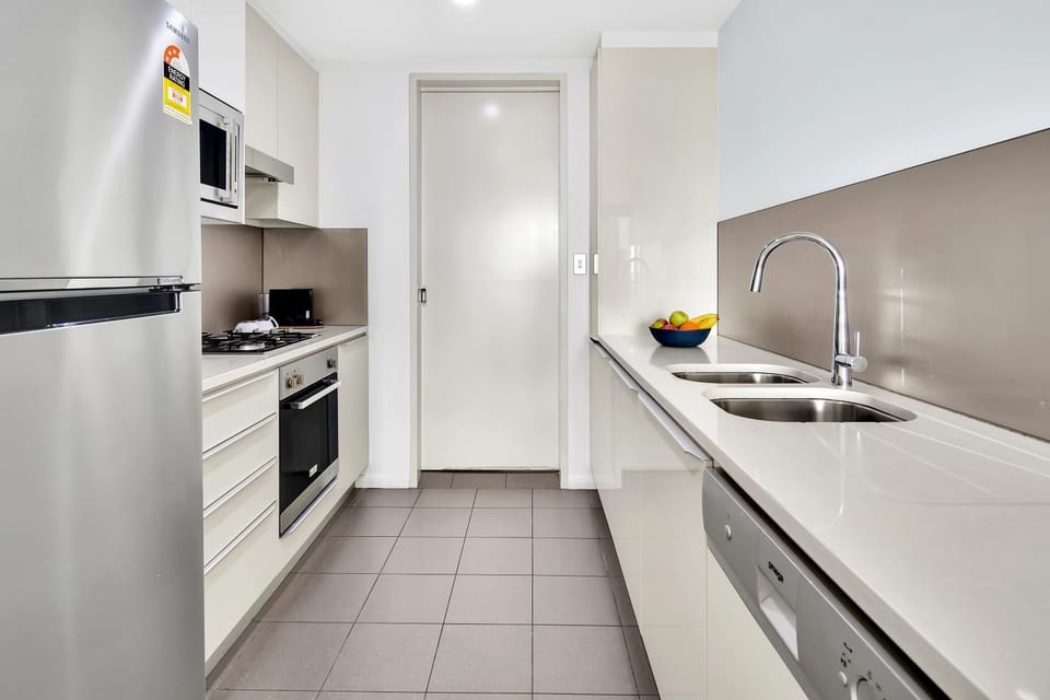 North Sydney Large Two Bedroom MIL2302 Apartment in Sydney