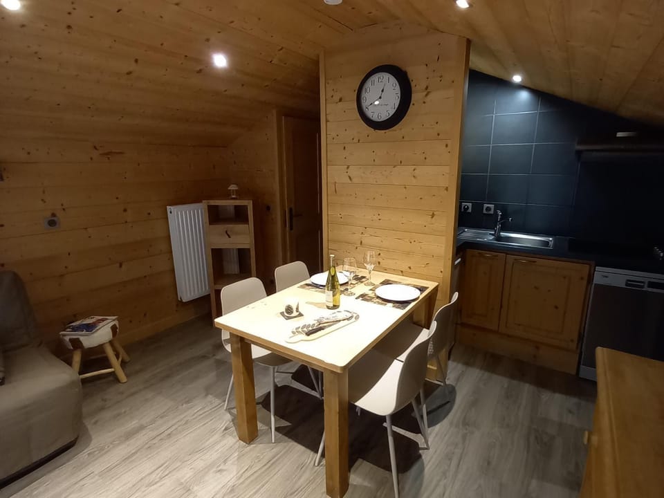Appartement cosy 4 pers avec animaux admis et parking privé - FR-1-467-113 Apartment in Le Grand-Bornand
