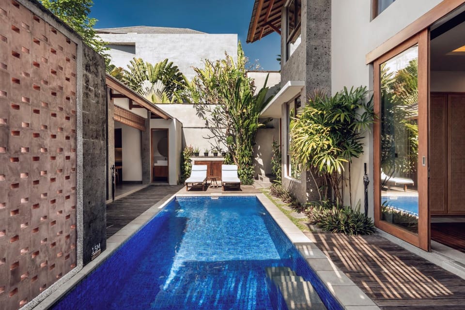 Pool view, Swimming pool