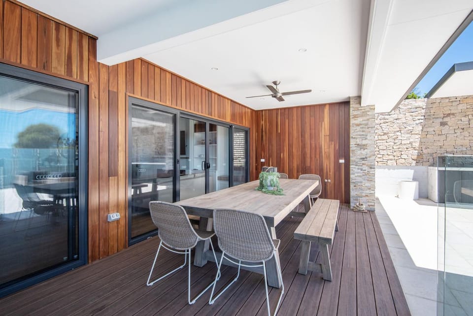 Patio, Dining area, fireplace