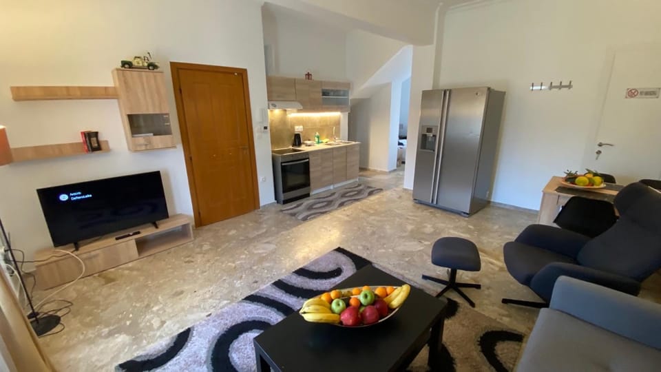 TV and multimedia, Seating area, kitchen