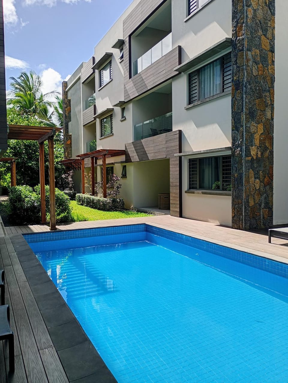 Appt neuf de 2ch ds Residence avec piscine, route côtière Grand Baie Apartment in Grand Baie