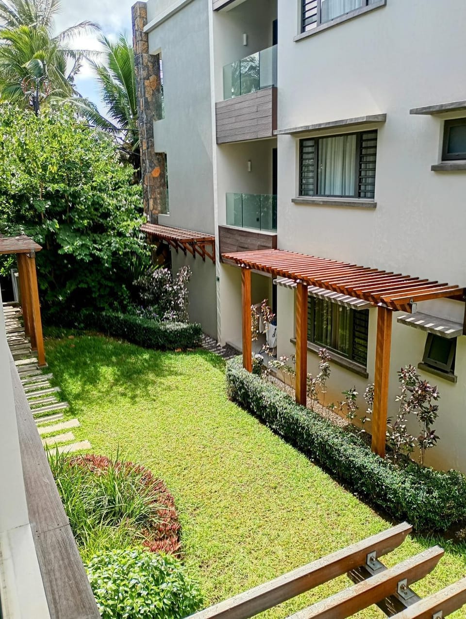 Appt neuf de 2ch ds Residence avec piscine, route côtière Grand Baie Apartment in Grand Baie