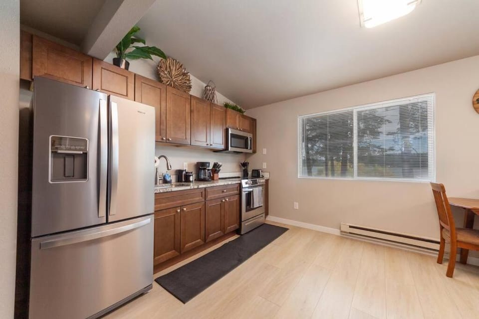 Comfortable Duplex Unit - Beautiful Lake Views House in Franklin D Roosevelt Lake