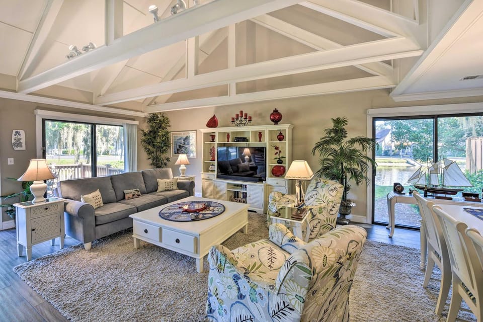 Palmetto Dunes Villa w/ Deck & Lagoon Views! Villa in Hilton Head Island