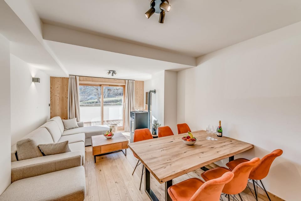 Résidence Le Grand Bouquetin - 2 Pièces pour 6 Personnes MAE-0024 Apartment in Champagny-en-Vanoise
