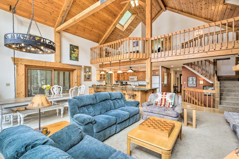 Waterfront Lake Tomahawk Cabin w/ Game Room! Cabin in Wisconsin
