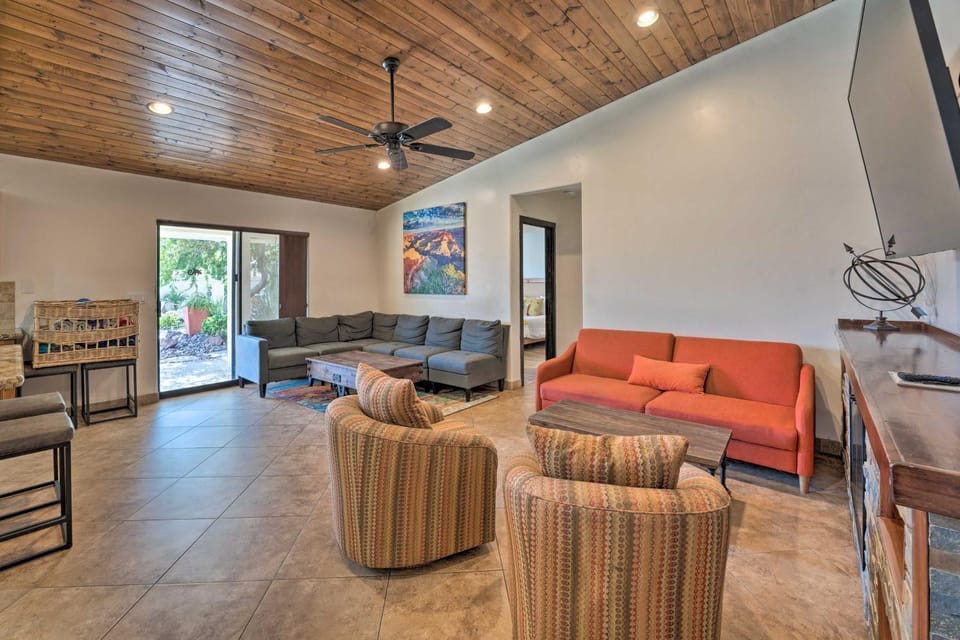 Pool & Game Room: Pet-Friendly Lake Havasu Gem House in Lake Havasu City