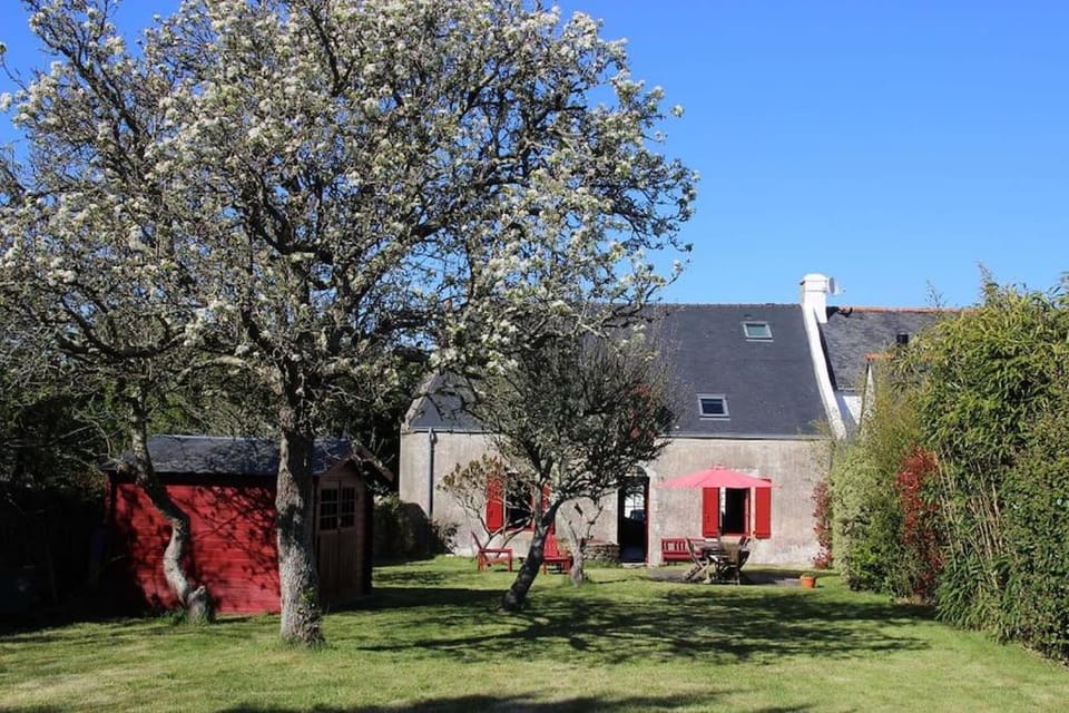 LA VILLA GABRIELLE - ENTRE BOURG ET PLAGE Villa in Brittany