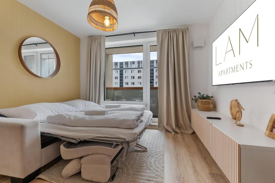 Bed, Photo of the whole room, towels