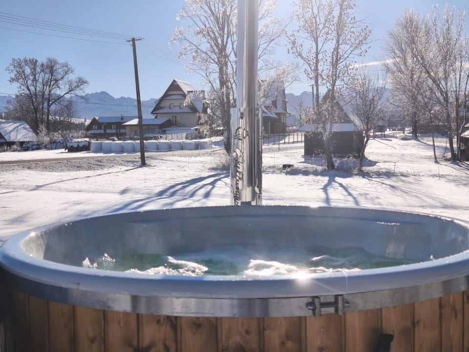 Hot Tub, Mountain view