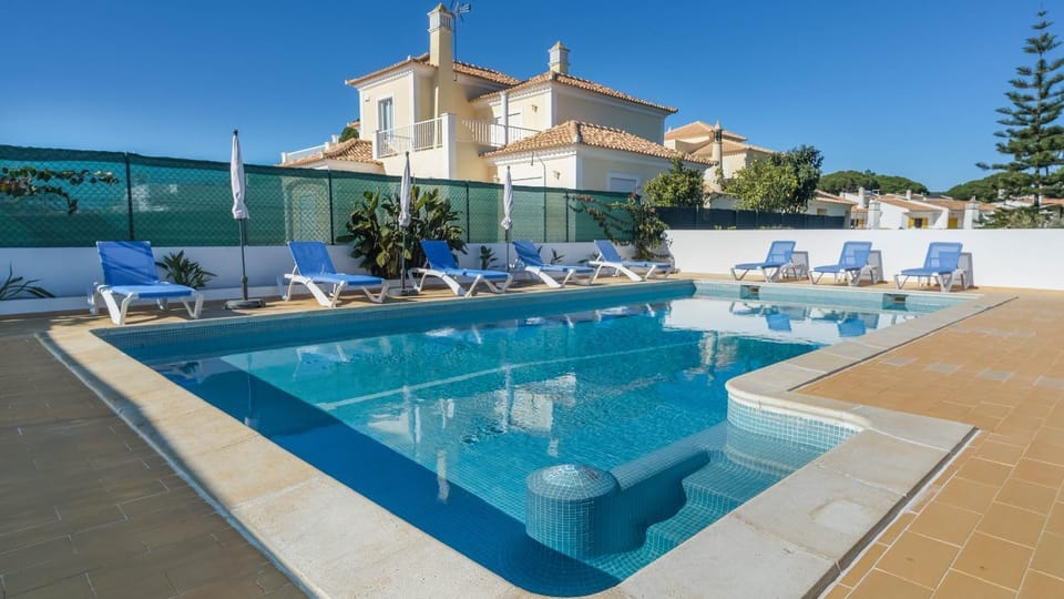 Casa SP- Villa with heated pool near Vilamoura, Vale do Lobo House in Quarteira