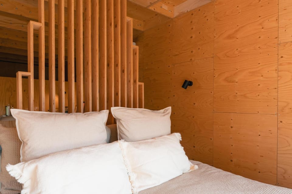White House Hideaway Apartment in Malvern Hills District