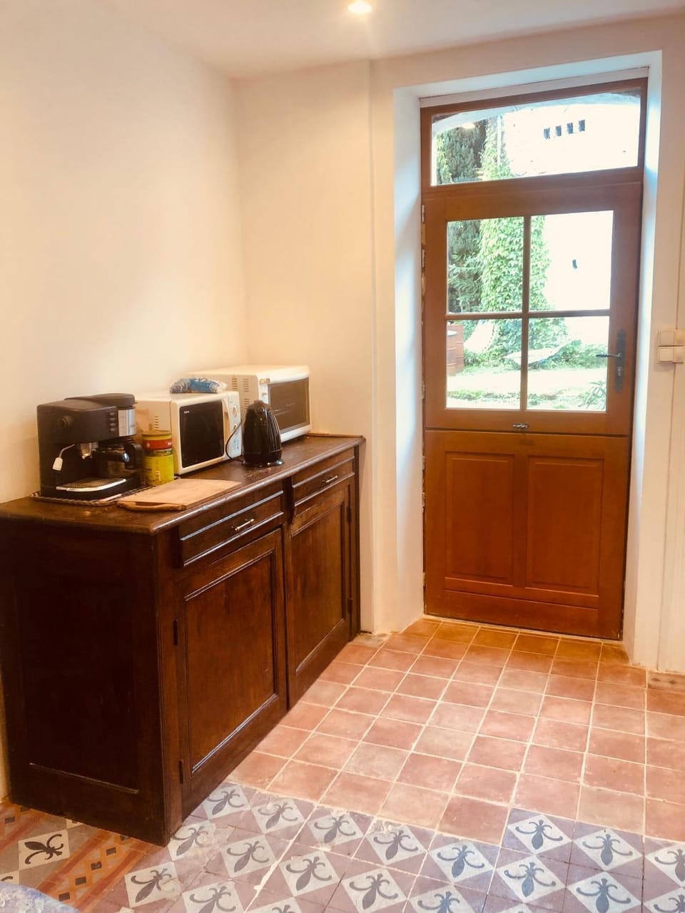 On site, Meals, Breakfast