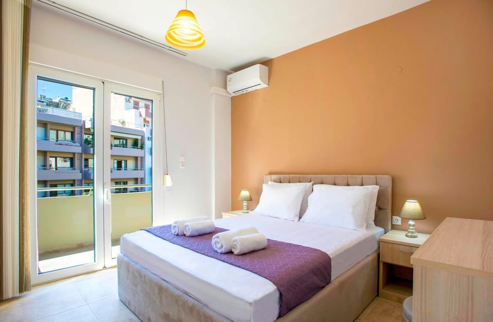 Bed, Bedroom, towels, air conditioner