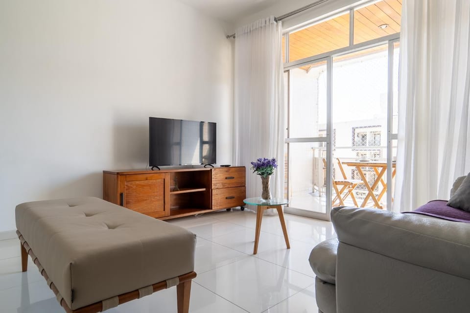 Communal lounge/ TV room, TV and multimedia, Living room