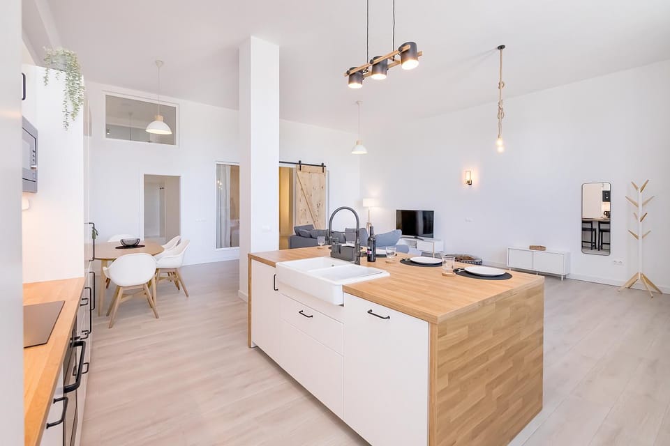 Kitchen or kitchenette