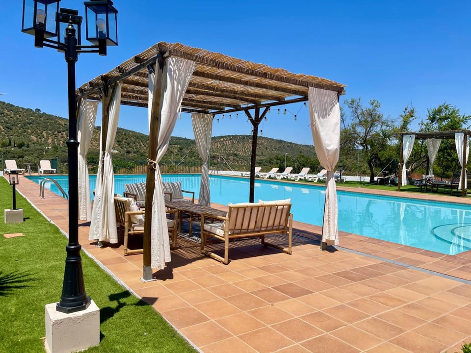Solarium, Swimming pool