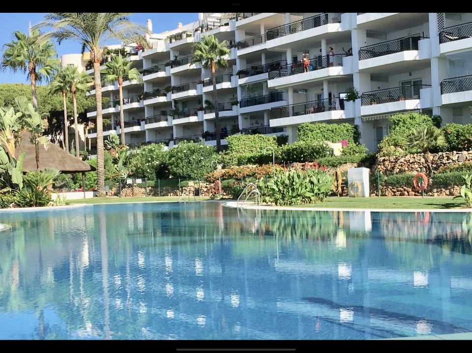 Property building, Sea view, Sea view, Swimming pool