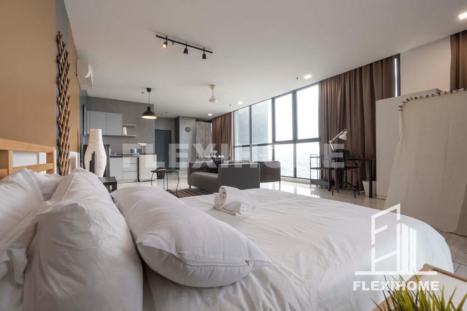 Bed, Kitchen or kitchenette, Living room, Photo of the whole room, Seating area, towels