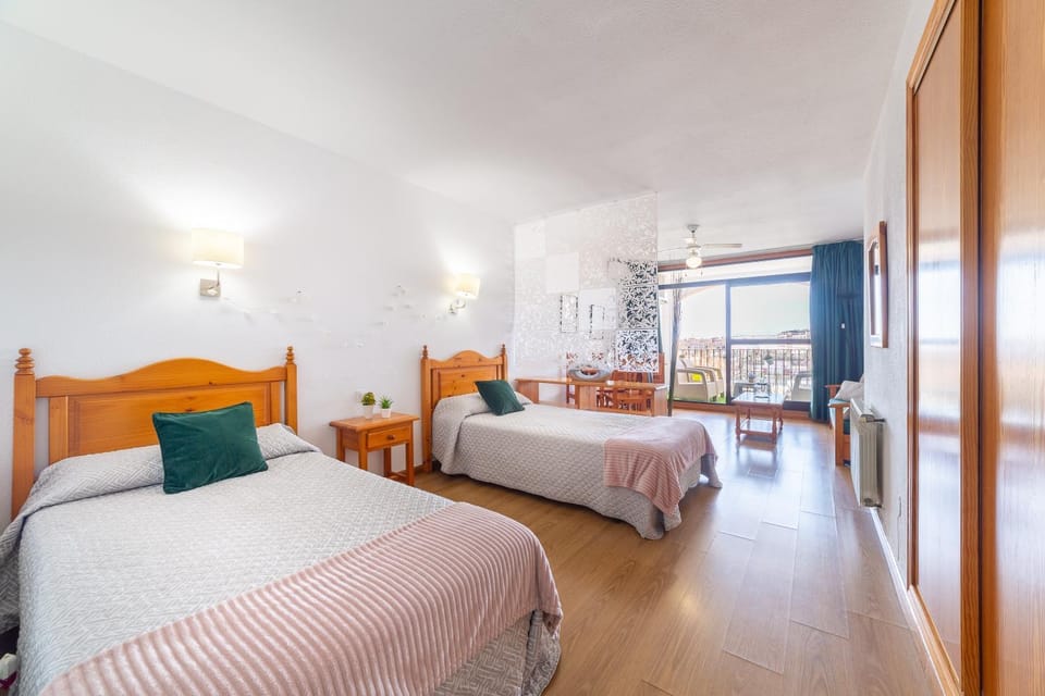 Property building, Living room, Bedroom