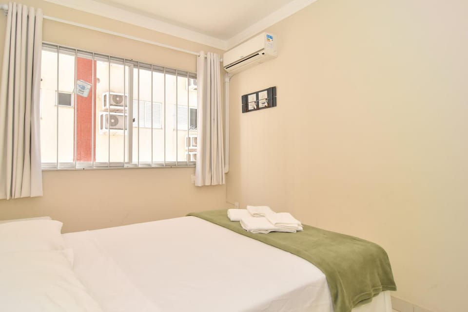 Vista Mar na quadra do Atlântico Shopping P1287 Apartment in Camboriú