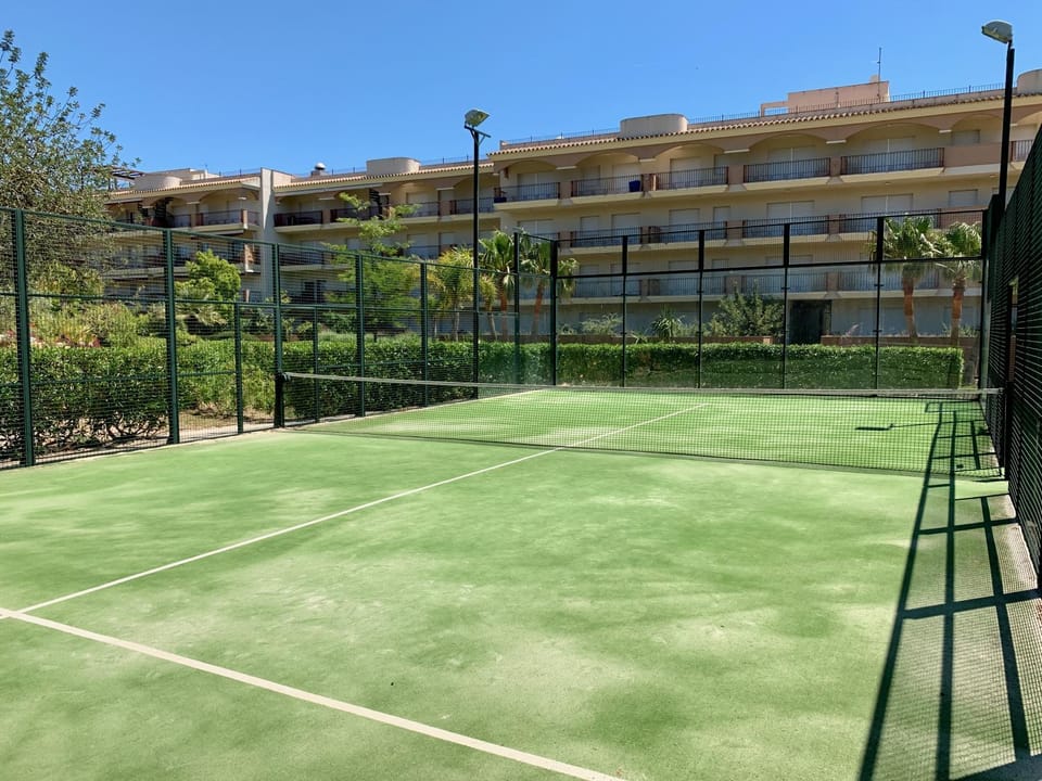 Activities, Tennis court