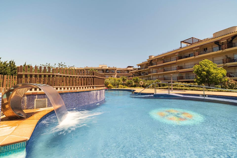 Garden, Swimming pool, Facility for disabled guests