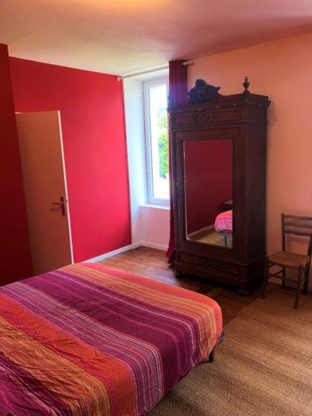 Bed, Photo of the whole room, Bedroom, wardrobe