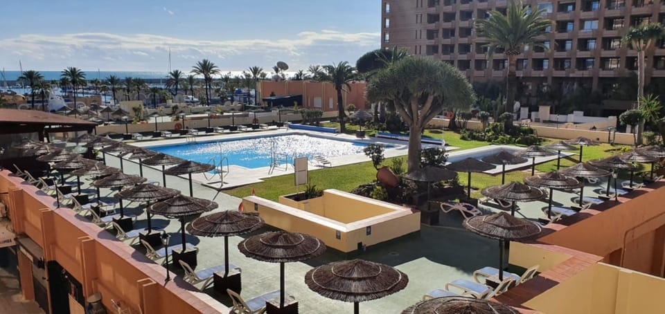 Pool view, Swimming pool