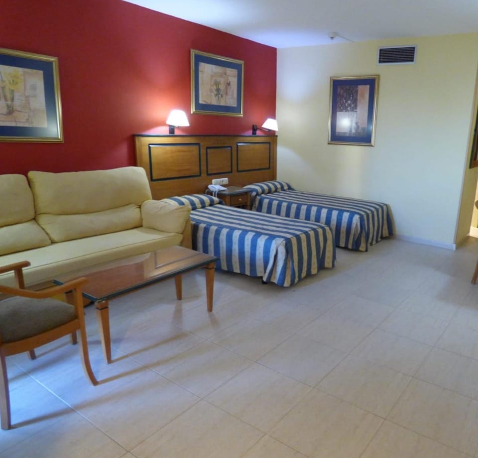 Bed, Living room, Bedroom