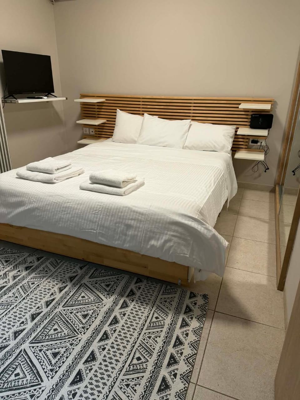 Smile Home Apartment in Athens