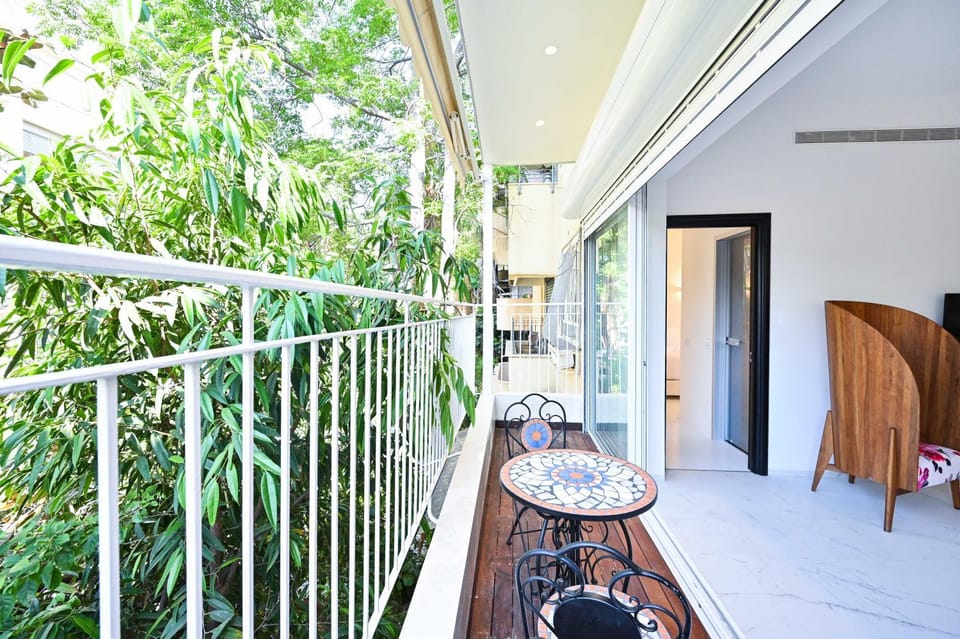 Property building, Balcony/Terrace