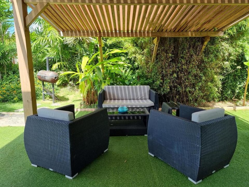 Villa Nid d'Amour - Piscine - Lagon Saint-François Villa in Grande-Terre, Guadeloupe