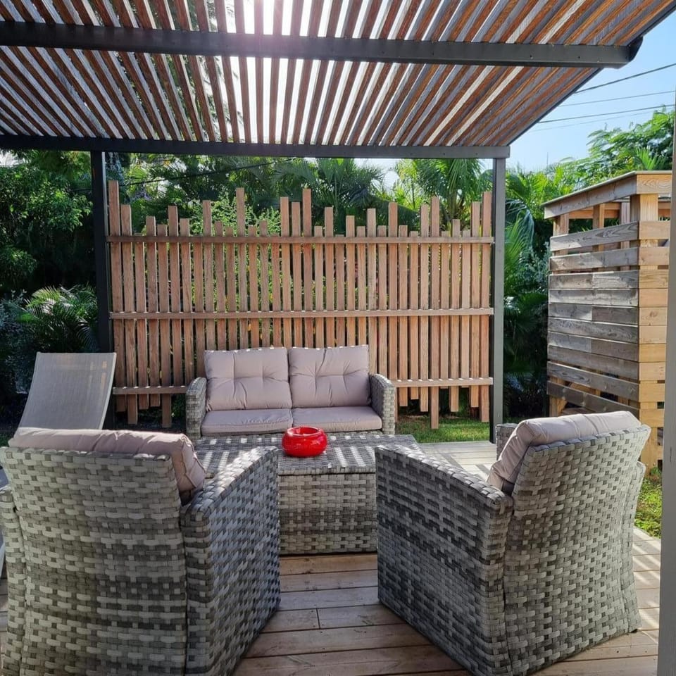 Ecolodge Barbuda - Natural pool & beach House in Grande-Terre, Guadeloupe