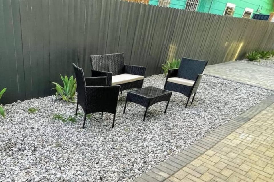 4BR Townhouse in KoreaTown House in West Hollywood