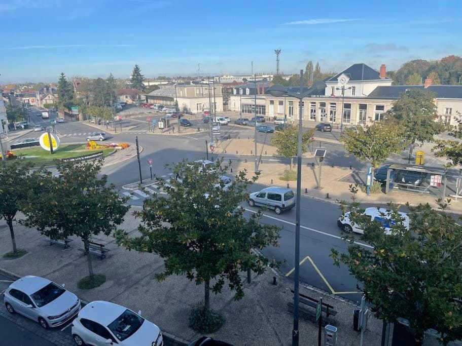 T2 4 pers face gare SNCF Appart Hotel le Cygne 3 Apartment in Bourges