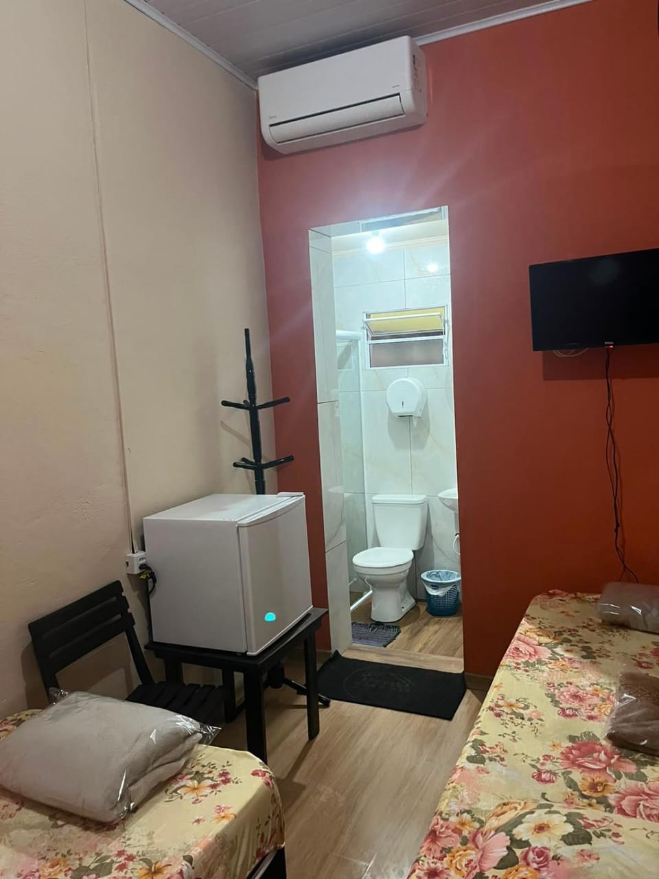 POUSADA BOA NOITE x no centro próximo a rodoviária de Atibaia Hotel in Atibaia