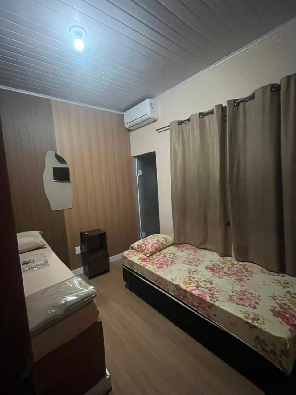 POUSADA BOA NOITE x no centro próximo a rodoviária de Atibaia Hotel in Atibaia