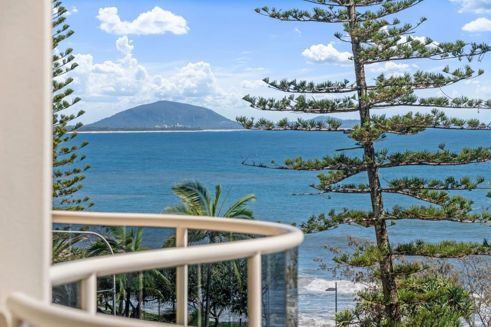 Zanzibar 905, Ocean front 2 bedroom apartment Apartment in Sunshine Coast