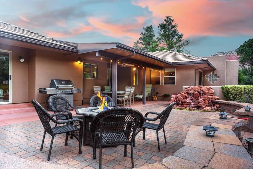 Prime Uptown Location Mountain View Game Room House in Sedona