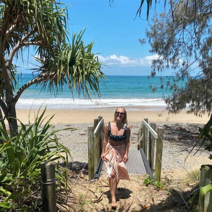 Beachfront Retreat - Ducted Air - Free Wifi House in Coffs Harbour