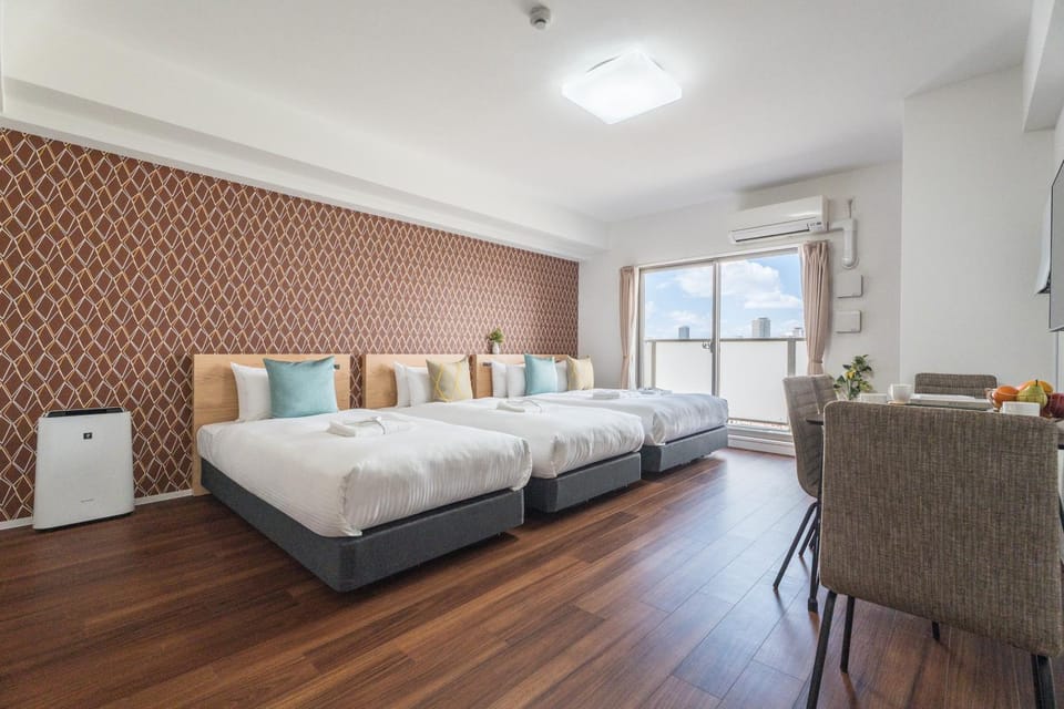 Bed, TV and multimedia, View (from property/room), Photo of the whole room, Dining area, Bedroom