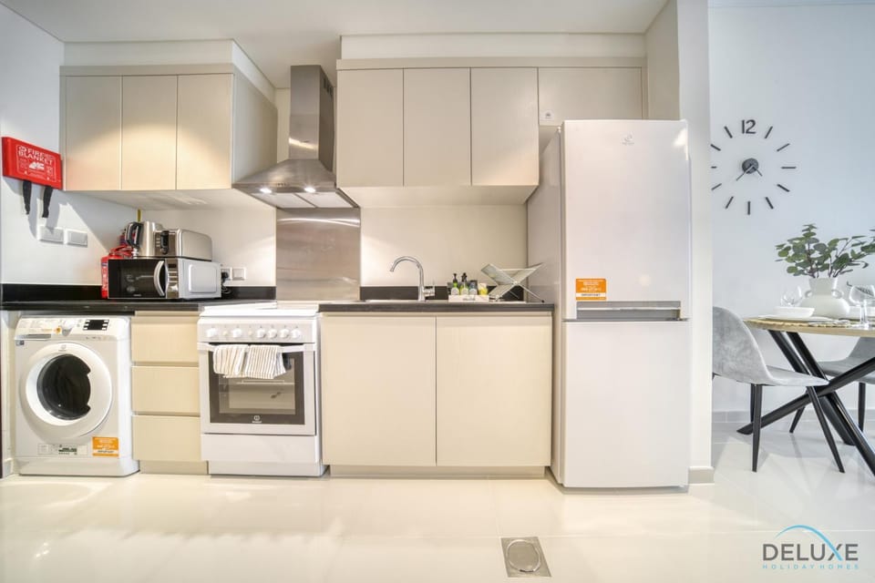 Kitchen or kitchenette, minibar, pet friendly, stove, washing machine
