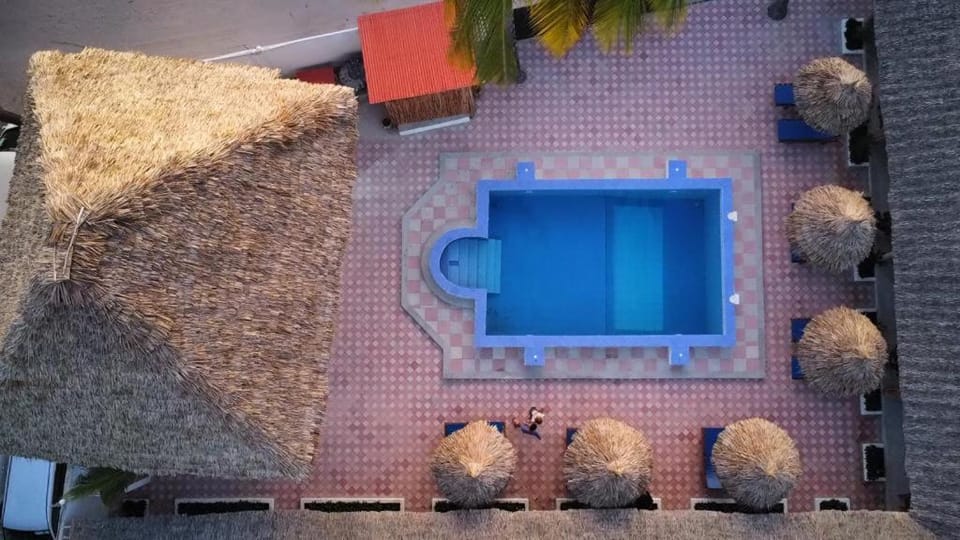 Bird's eye view, Swimming pool