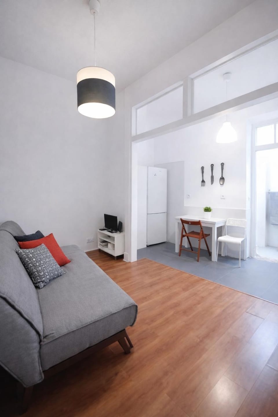 Kitchen or kitchenette, Living room, Seating area, Dining area
