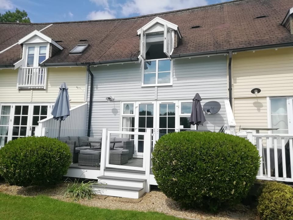 Property building, Balcony/Terrace