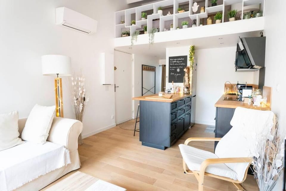 La maison du bonheur, située à 5 min des remparts House in Aigues-Mortes