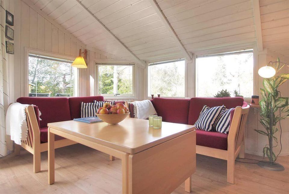 Sommerhus i Marielyst med Spa og Sauna, incl el og vand, tæt på by og strand House in Væggerløse