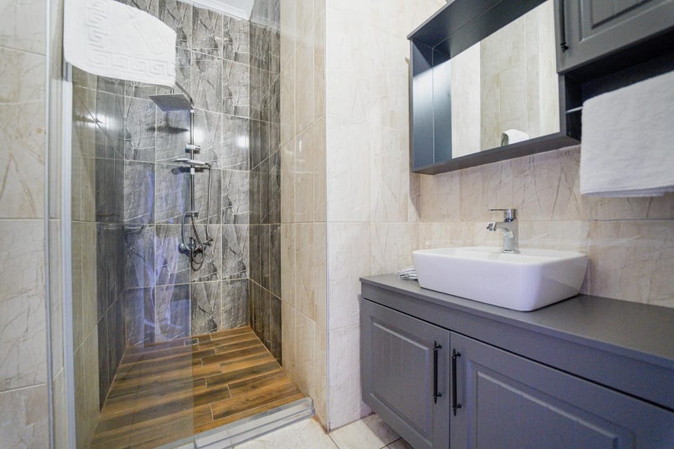 Shower, Bathroom